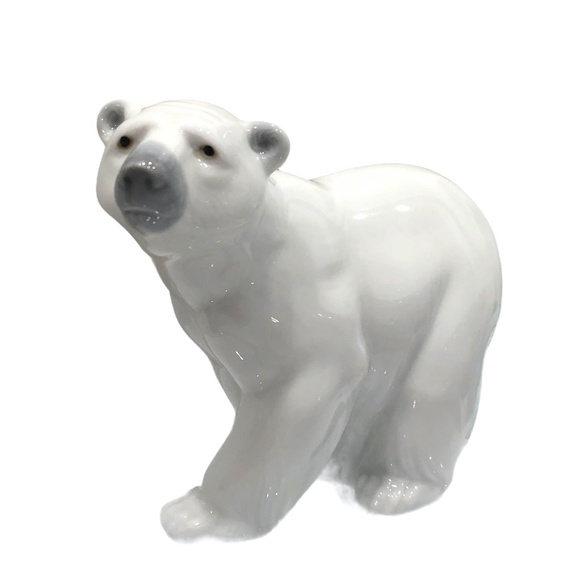 LLADRO POLAR BEAR WALKING FIGURINE - Picture 1 of 16